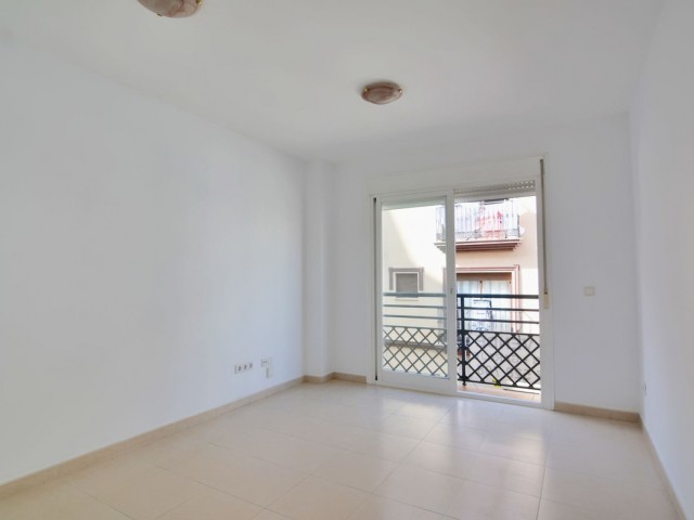 Apartamento, Fuengirola, R4358761