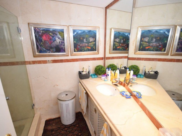 Apartamento con 3 Dormitorios  en Costalita