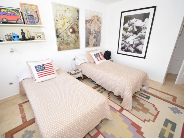 Apartamento con 3 Dormitorios  en Costalita