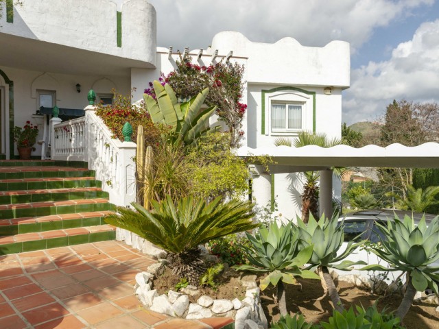 Villa con 4 Dormitorios  en Reserva de Marbella