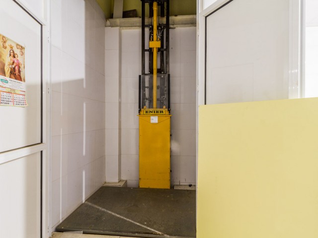 Commercial in Estepona