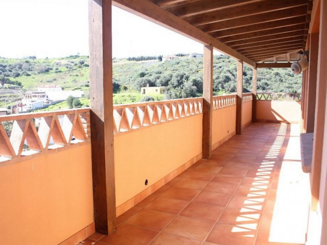 5 Makuuhuoneen Huvila Estepona