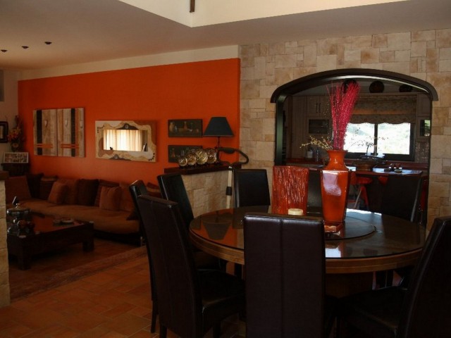 5 Makuuhuoneen Huvila Estepona