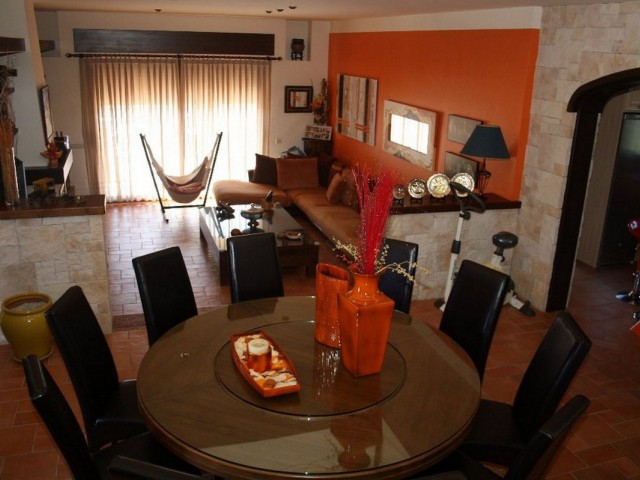 5 Makuuhuoneen Huvila Estepona