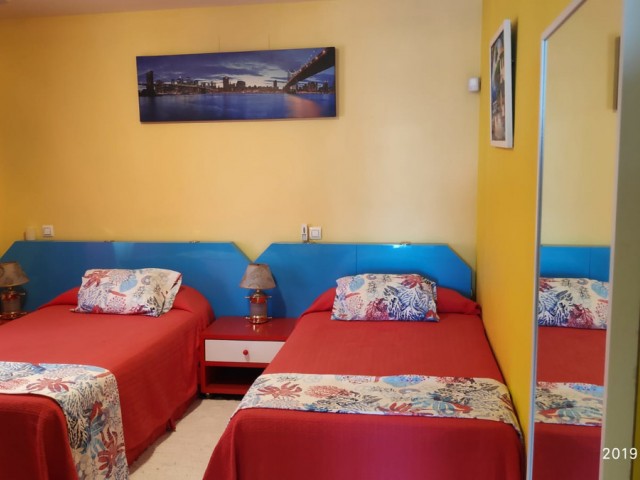 Villa avec 6 Chambres  à El Chaparral