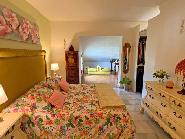 6 Bedrooms Villa in Mijas