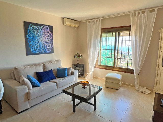 6 Bedrooms Villa in Mijas