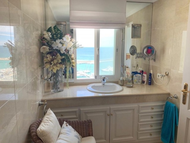 Penthouse in Estepona