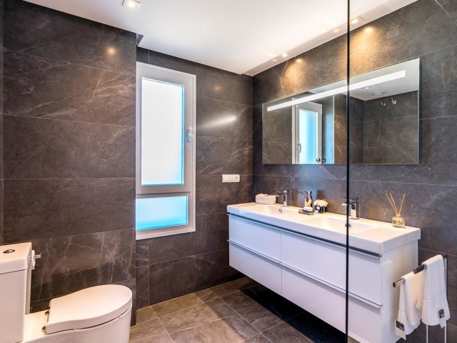 2 Soveroms Leilighet i San Roque