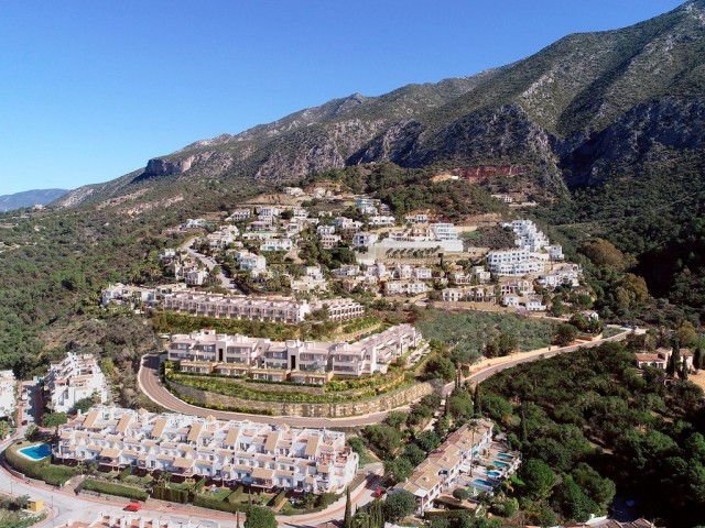 Penthouse avec 3 Chambres  à Istán