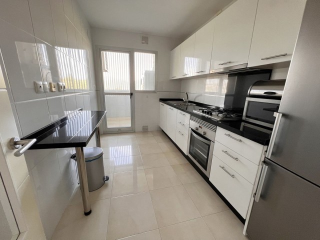 Apartamento, Fuengirola, R4413646