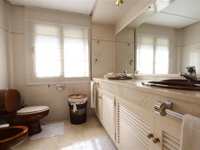 6 Makuuhuoneen Huvila Los Monteros