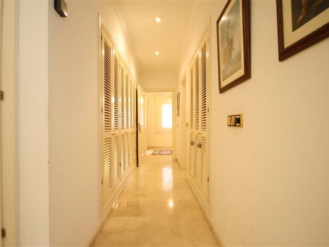 6 Makuuhuoneen Huvila Los Monteros