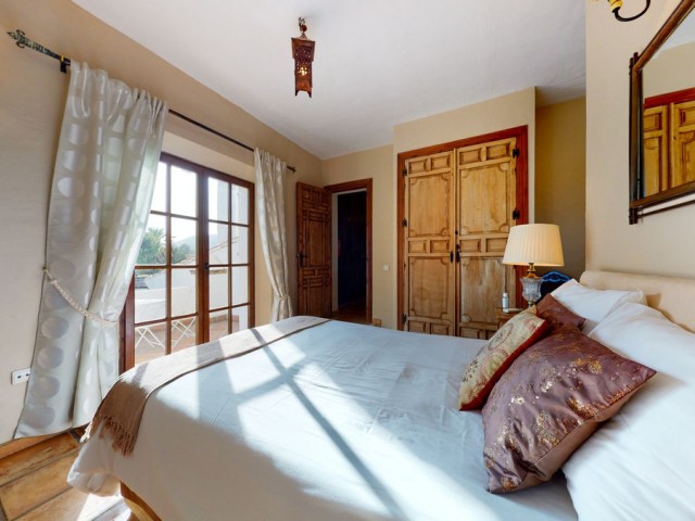 10 Bedrooms Villa in Mijas