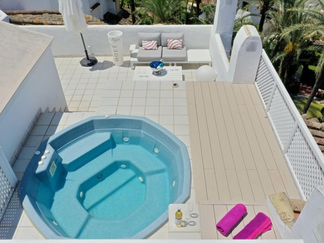 Penthouse in Elviria