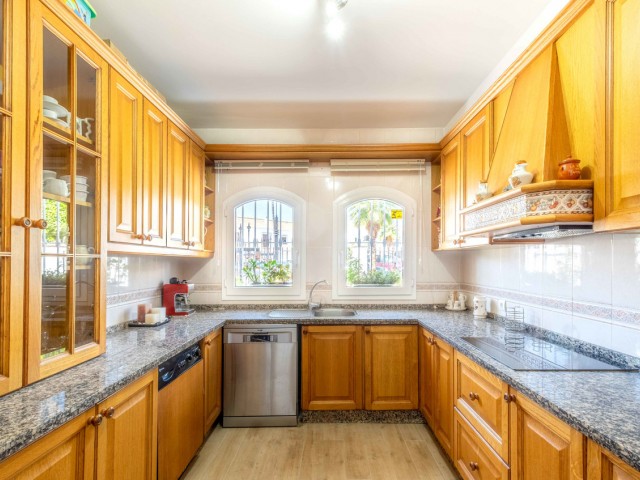 4 Bedrooms Townhouse in Fuengirola