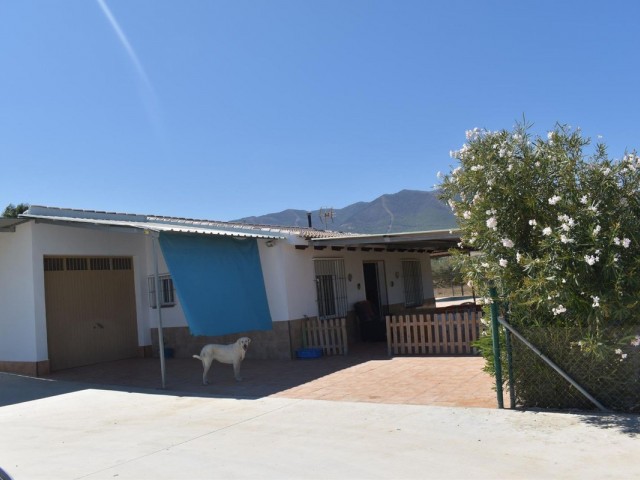 2 Slaapkamer Villa in Alhaurín el Grande