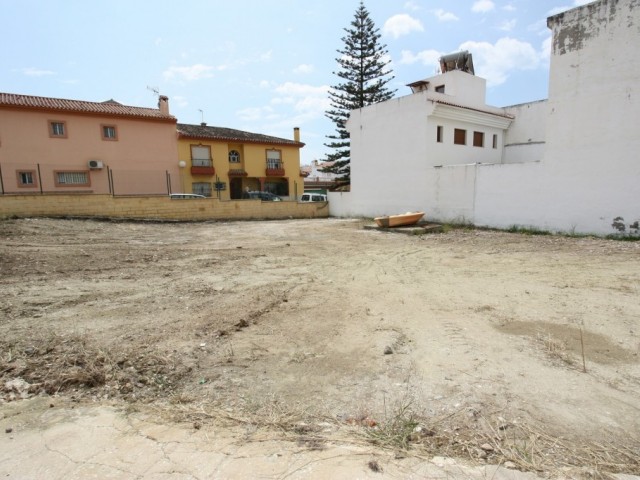 Grundstück, Fuengirola, R3530428
