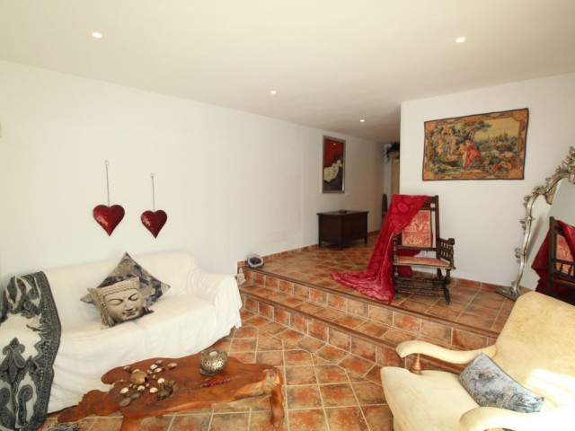 4 Bedrooms Villa in Sotogrande Alto
