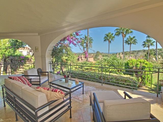 4 Bedrooms Villa in Sotogrande Alto