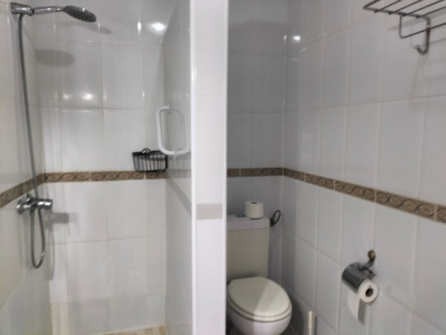 Liikekiinteistö San Pedro de Alcántara