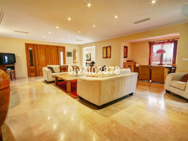 10 Bedrooms Villa in Benalmadena Pueblo