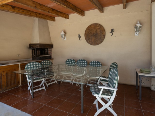 7 Bedrooms Villa in Marbella