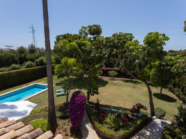 7 Bedrooms Villa in Marbella