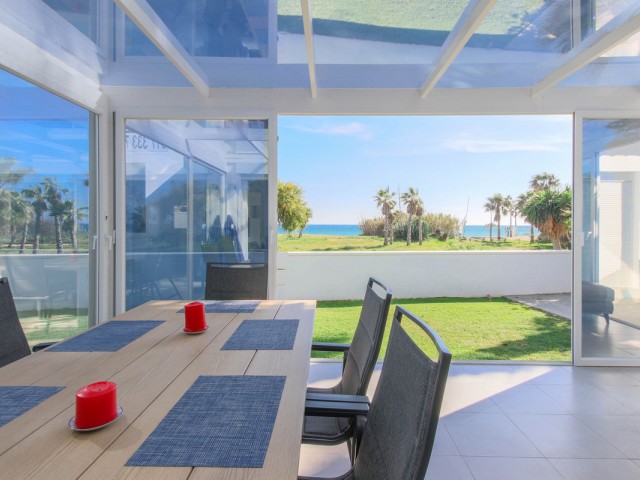 3 Soveroms Villa i New Golden Mile