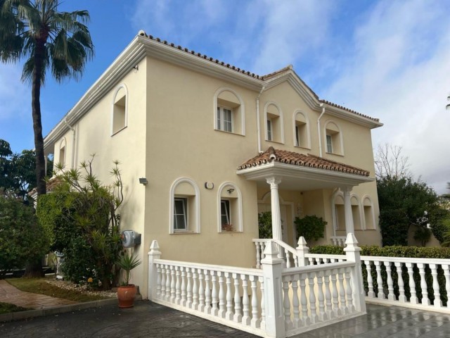 Villa, Riviera del Sol, R4449769