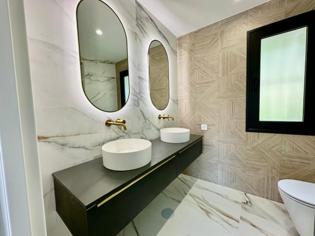 Apartamento con 3 Dormitorios  en La Quinta