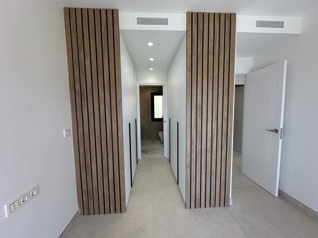 Apartamento con 3 Dormitorios  en La Quinta