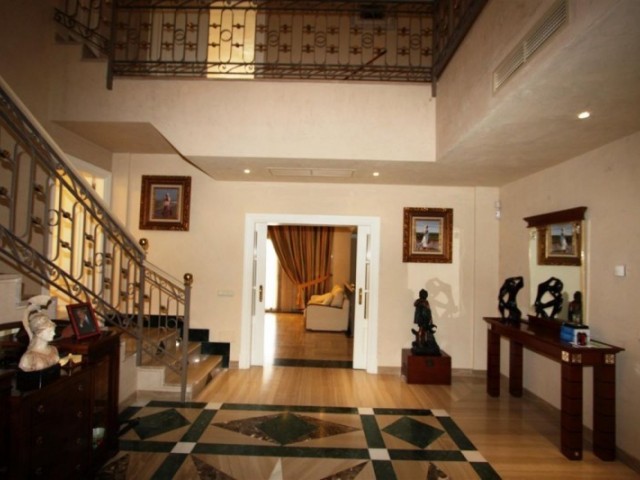 Villa avec 6 Chambres  à El Rosario