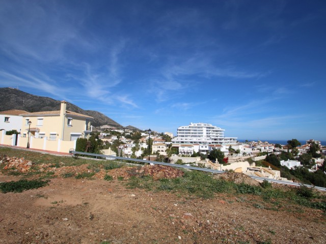  Plot in Fuengirola