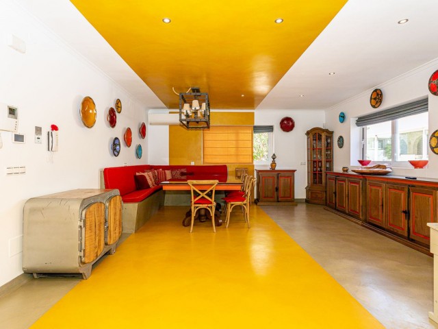 8 Bedrooms Villa in Benalmadena