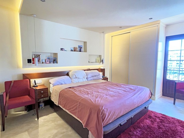 Apartment, La Duquesa, R4457188