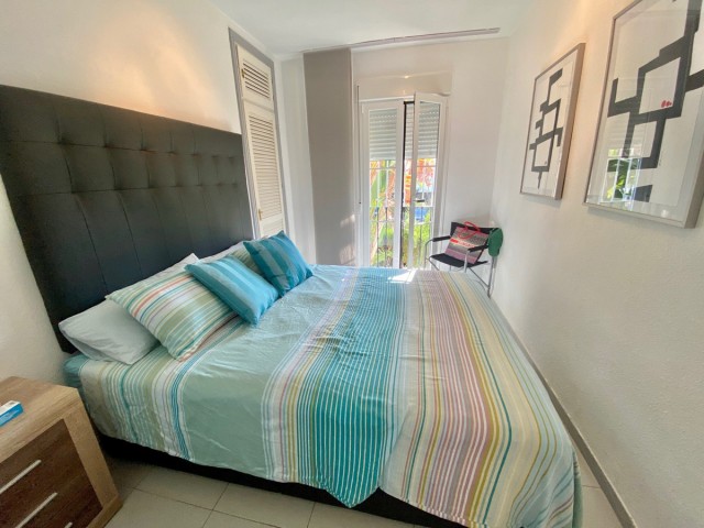 Apartamento con 5 Dormitorios  en Nagüeles