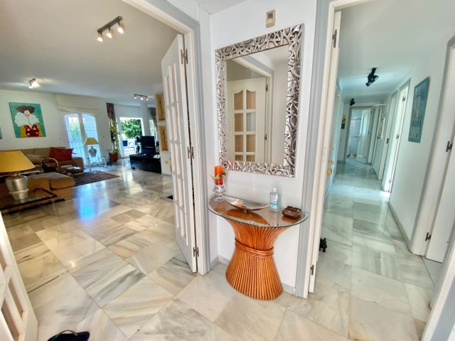 Appartement, Nagüeles, R4397512