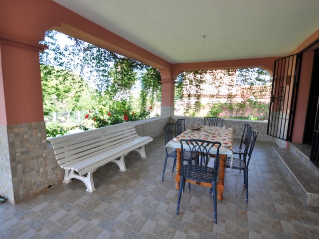 Villa avec 4 Chambres  à Casares Playa