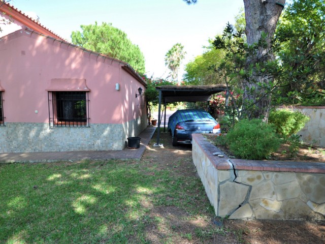 Villa avec 4 Chambres  à Casares Playa