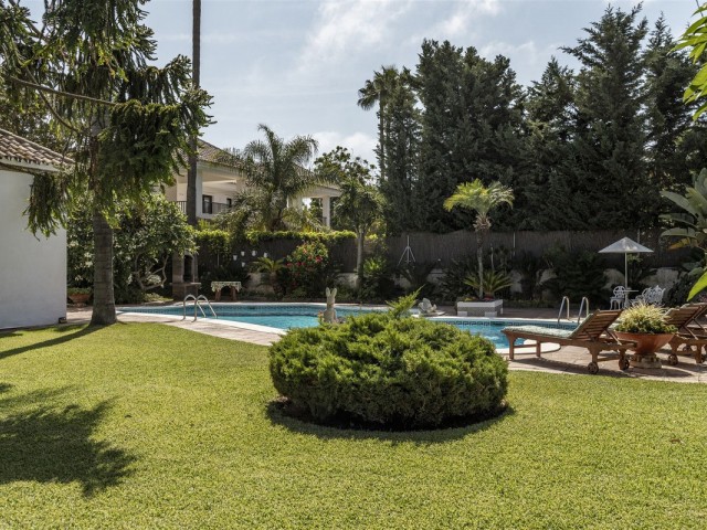 Villa avec 5 Chambres  à Cortijo Blanco