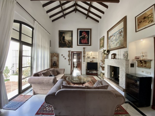 Villa avec 5 Chambres  à Cortijo Blanco