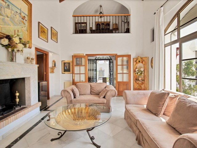 Villa avec 5 Chambres  à Cortijo Blanco
