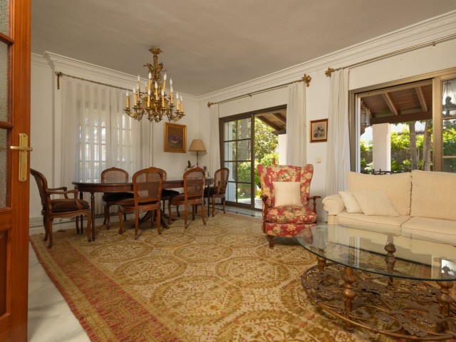 Villa avec 5 Chambres  à Cortijo Blanco