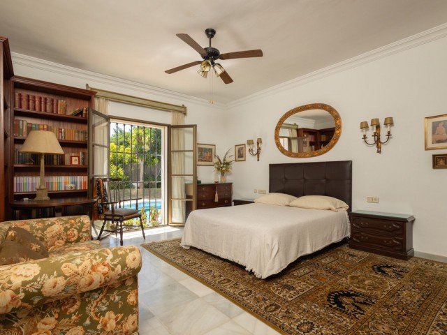 Villa avec 5 Chambres  à Cortijo Blanco
