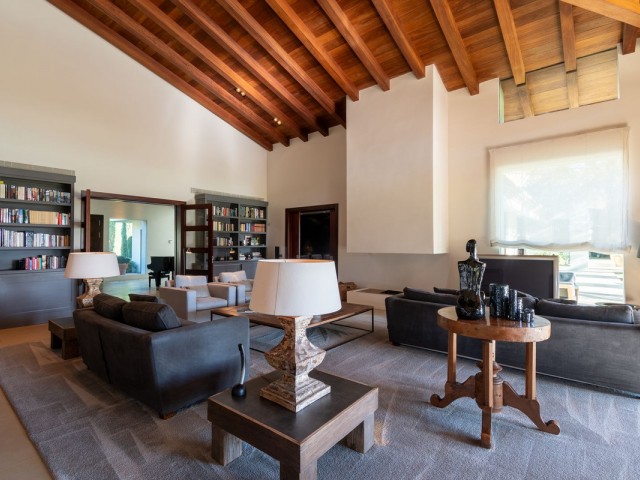 Villa con 8 Dormitorios  en La Zagaleta