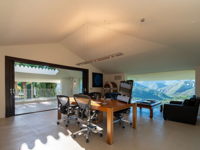 8 Soveroms Villa i La Zagaleta