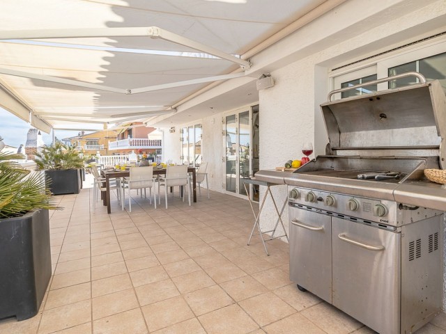 6 Soveroms Villa i Torrenueva