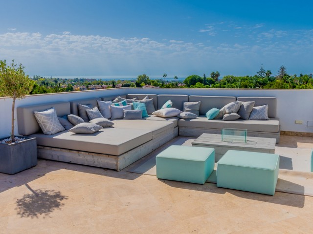 5 Bedrooms Villa in Guadalmina Alta