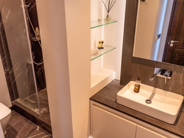 5 Bedrooms Villa in Guadalmina Alta